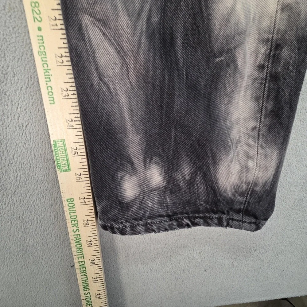 Levis important sizing